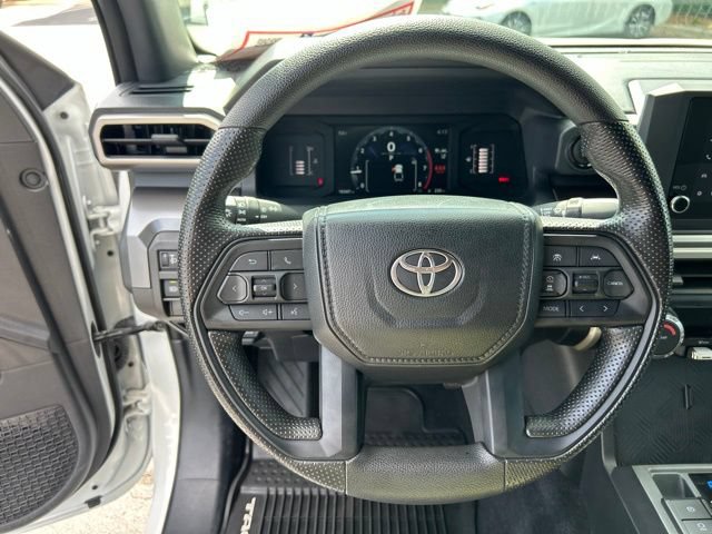 Used 2024 Toyota Tacoma SR5 AWD/4WD image 20