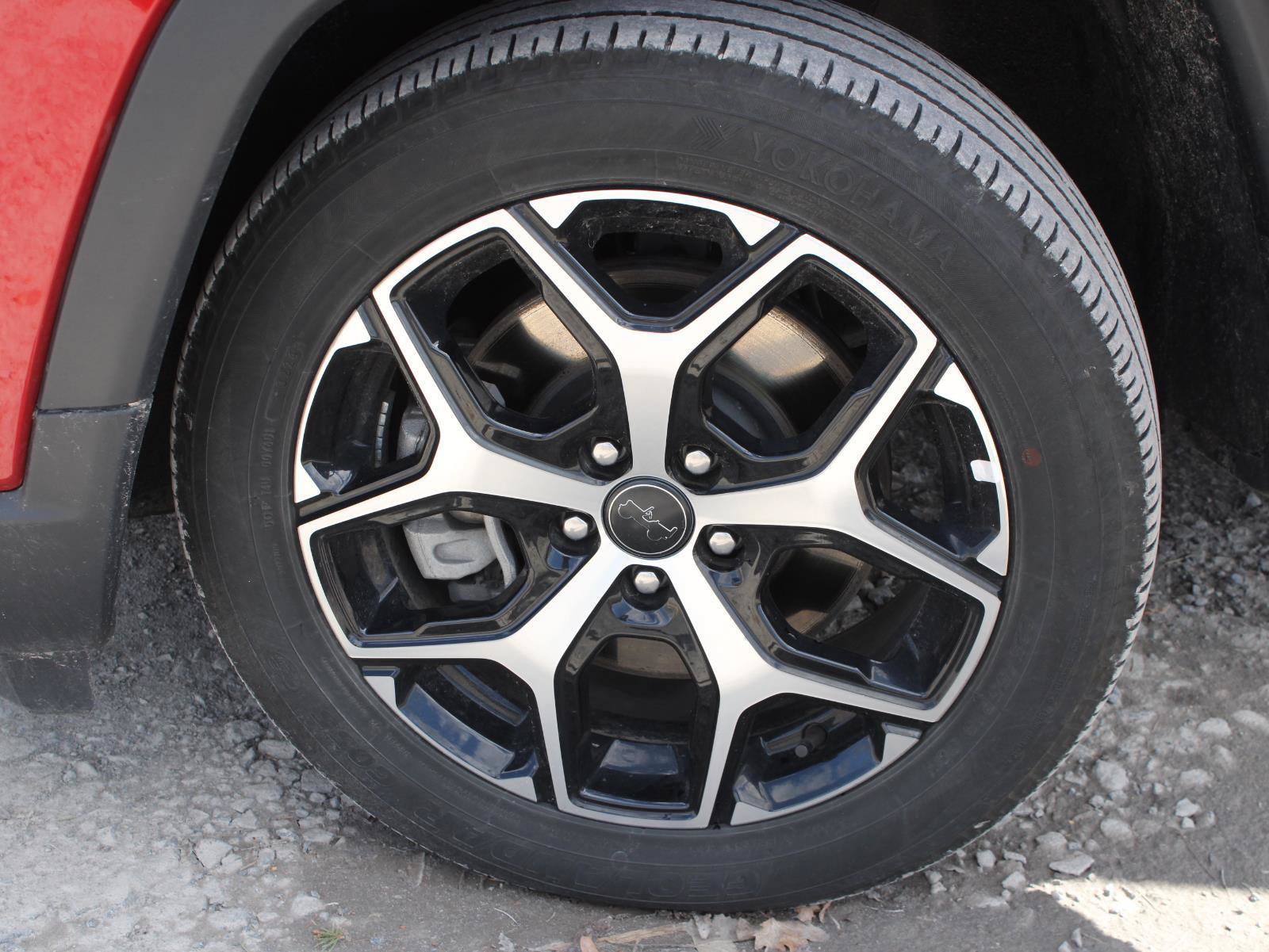 Used 2025 Jeep Compass Limited AWD/4WD image 18