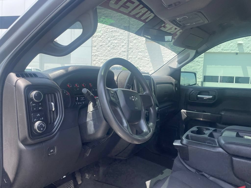 Used 2022 Chevrolet Silverado 1500 Custom AWD/4WD image 9