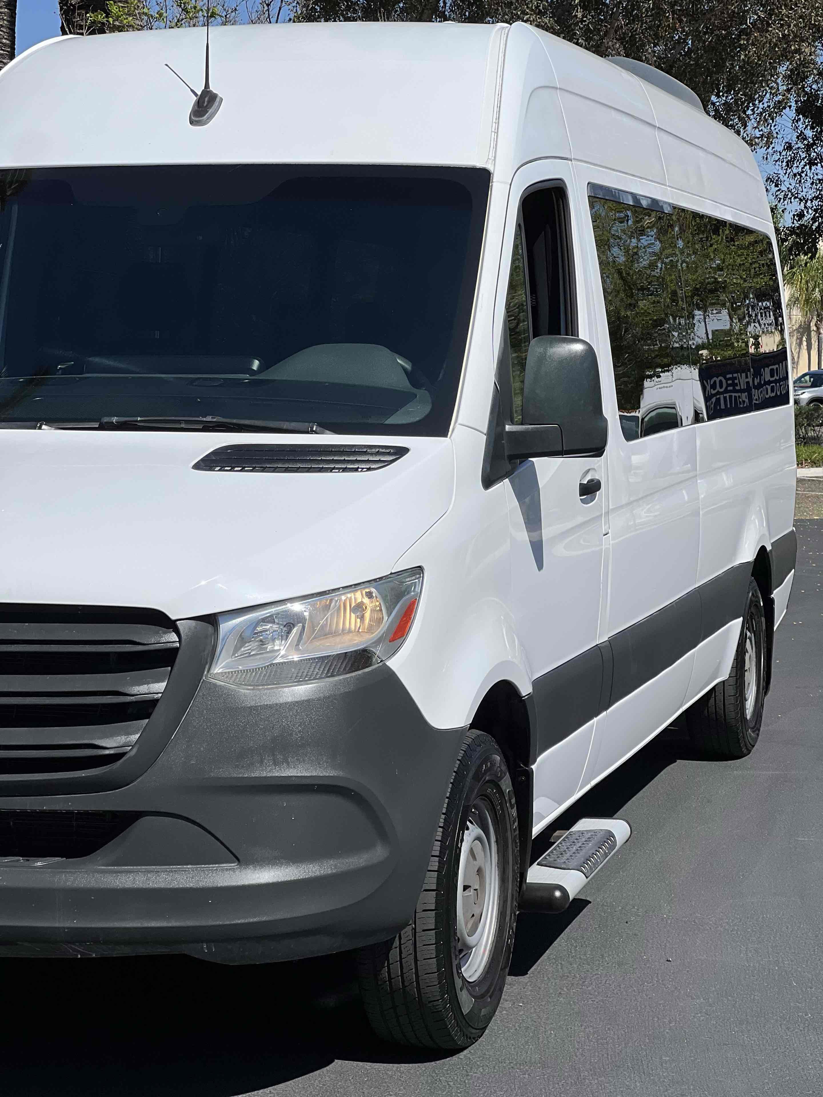 Used 2019 Mercedes-Benz Sprinter 2500 w/ Driver Convenience Package image 59