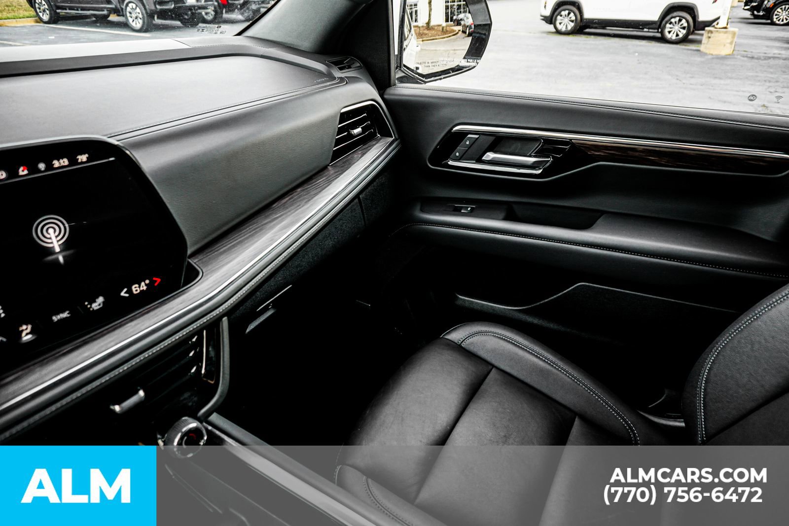 Used 2025 Chevrolet Tahoe Z71 w/ Comfort Package image 46