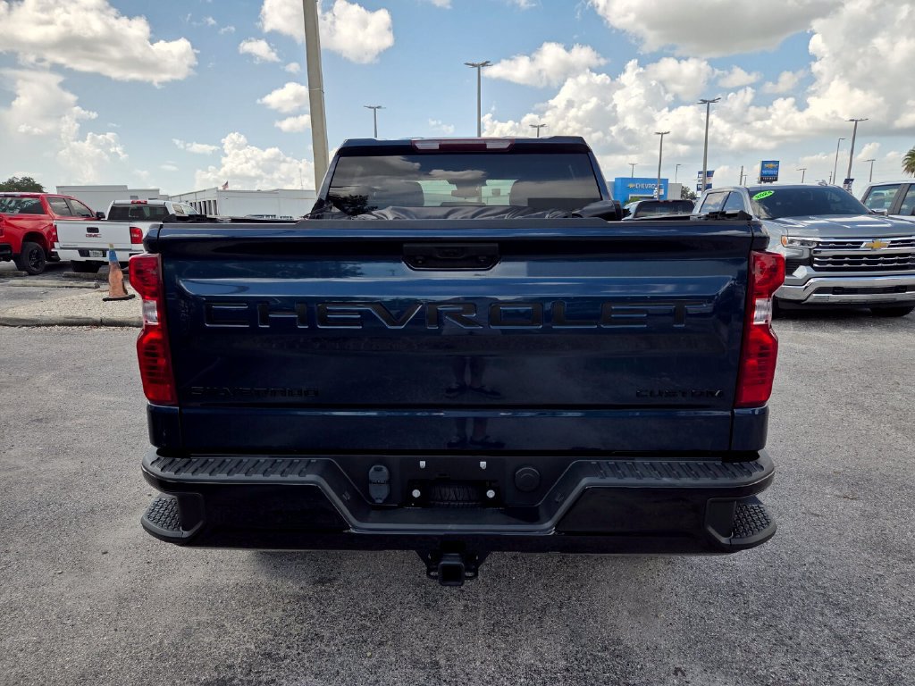 Certified 2023 Chevrolet Silverado 1500 Custom Trail Boss w/ LPO, Dark Essentials Package AWD/4WD image 13