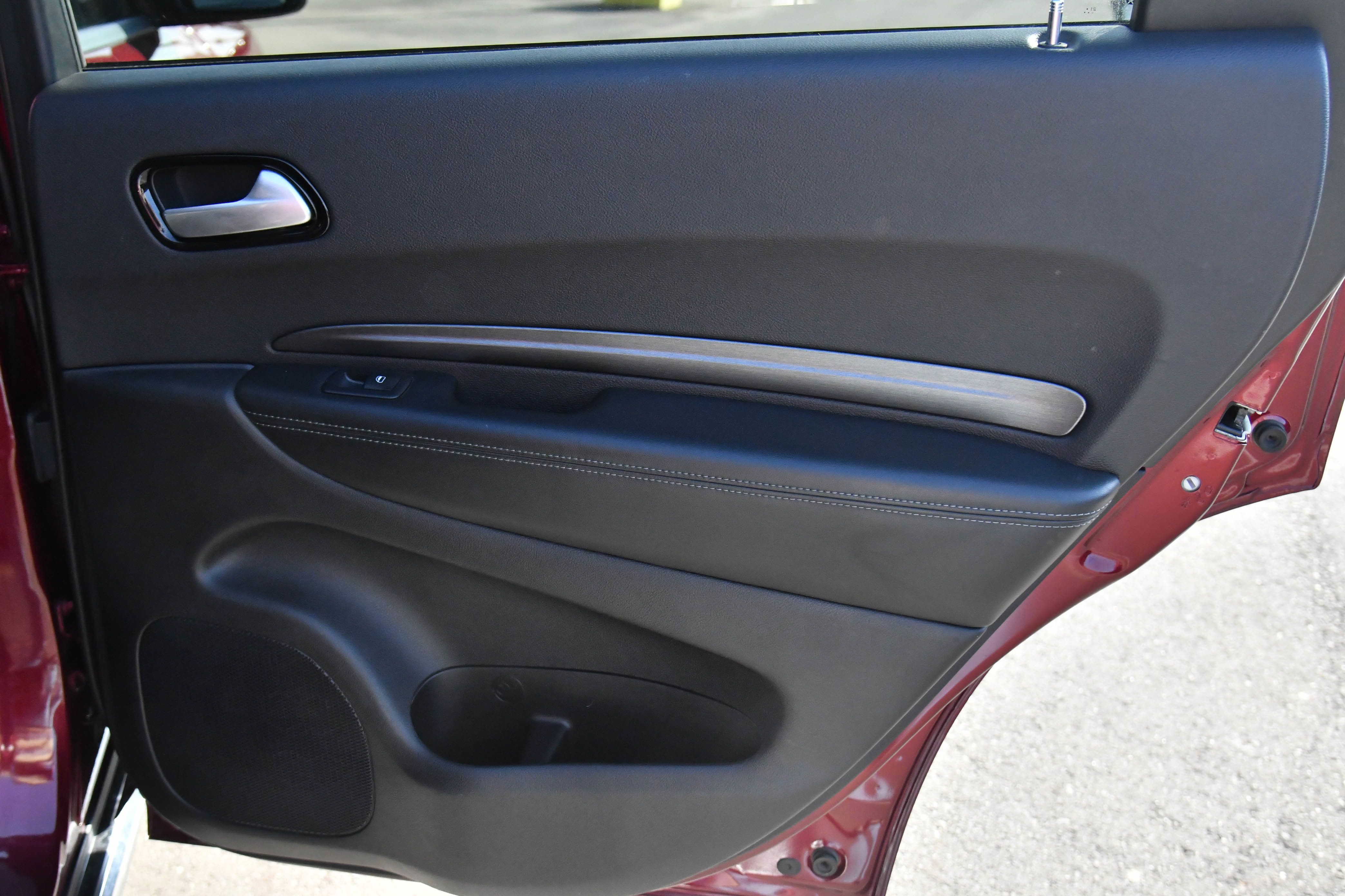 Used 2022 Dodge Durango SXT image 40