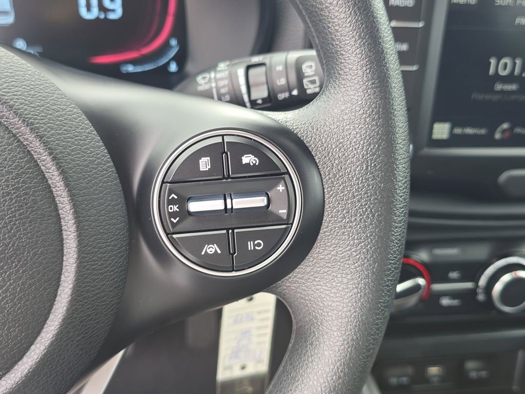 Certified 2025 Kia Soul LX image 29