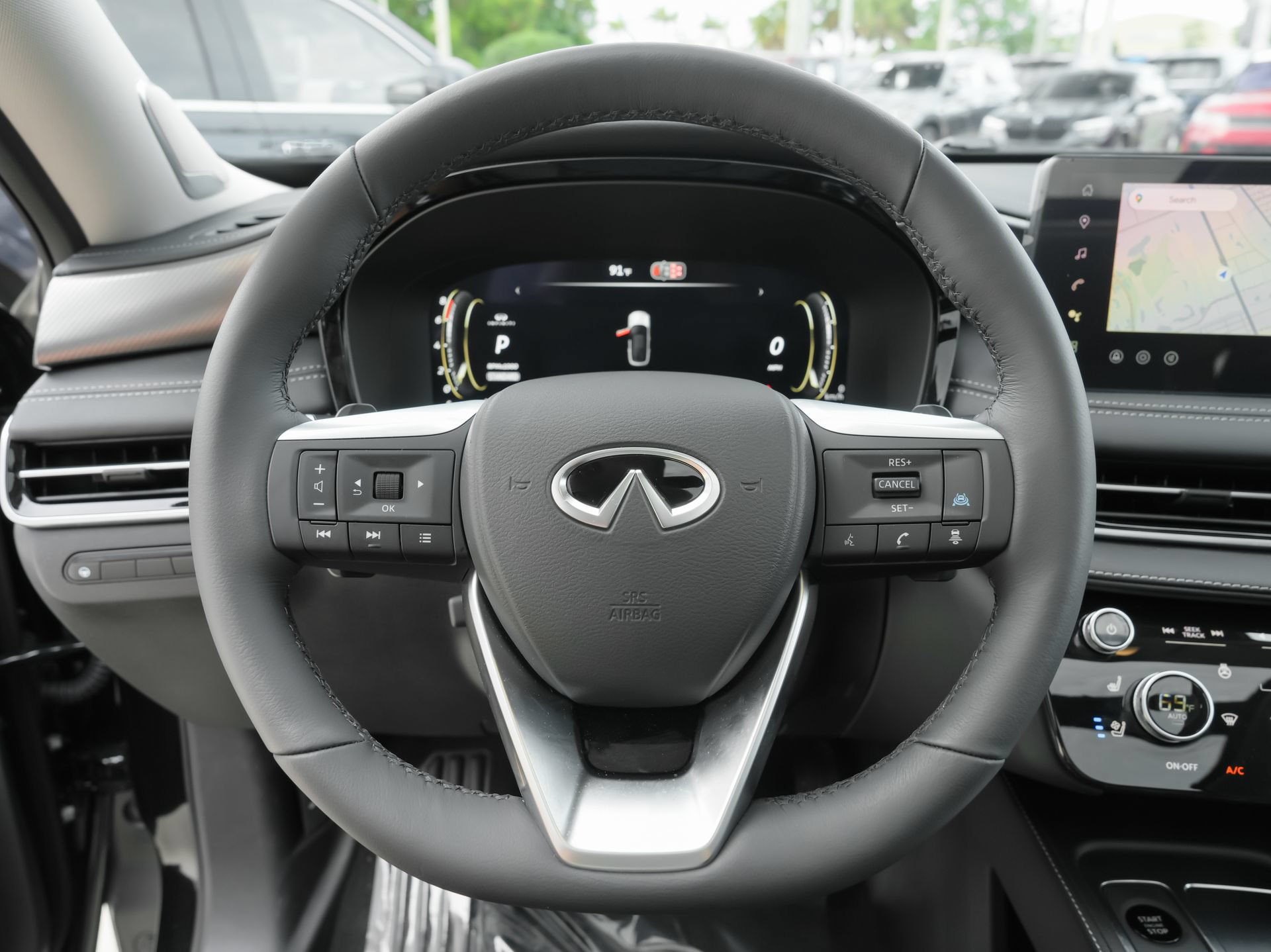 Certified 2026 INFINITI QX60 Luxe w/ Family Package FWD image 9