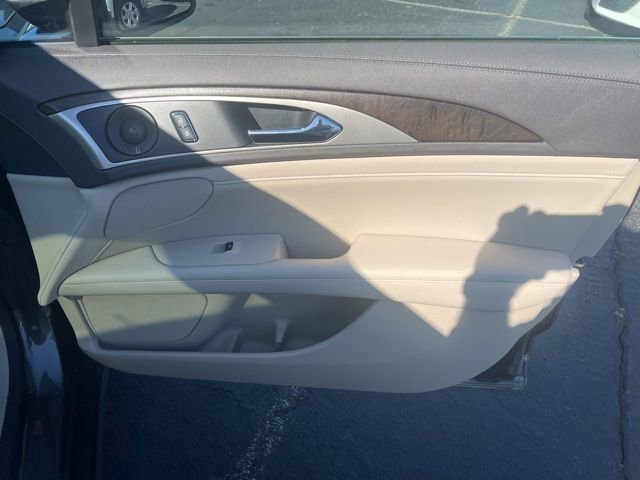 Used 2019 Lincoln MKZ Reserve image 22