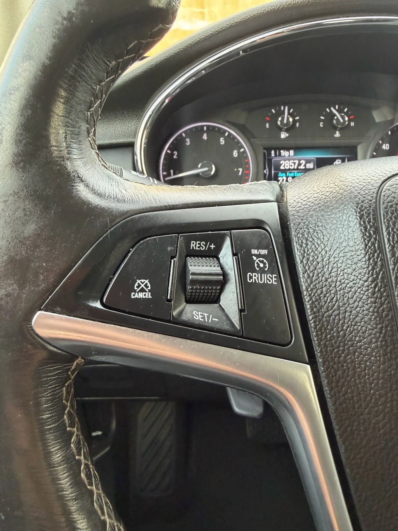 Used 2018 Buick Encore Preferred image 19