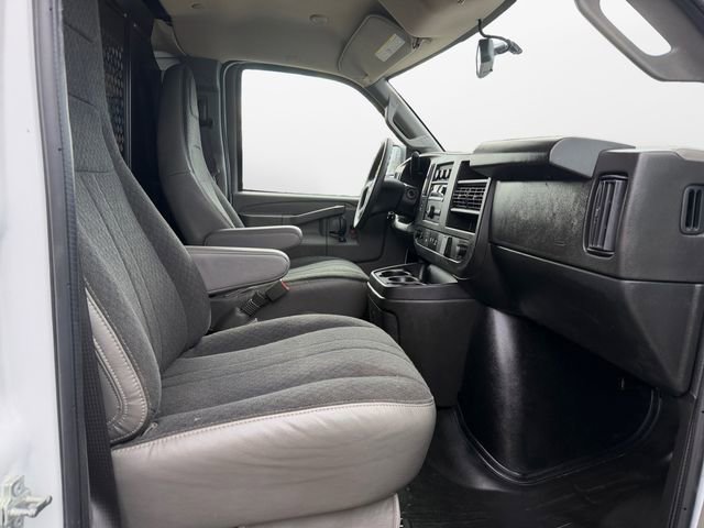 Used 2024 Chevrolet Express 2500 w/ Driver Convenience Package image 14