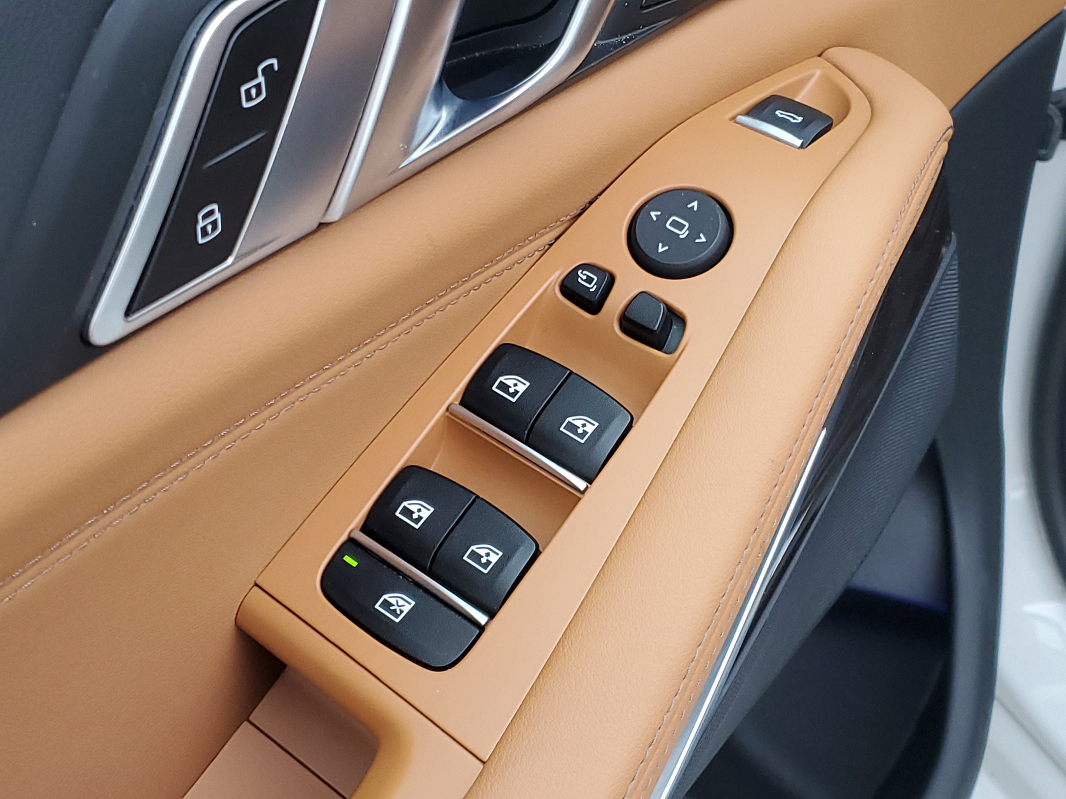 Certified 2024 BMW X5 xDrive40i w/ M Sport Package image 6