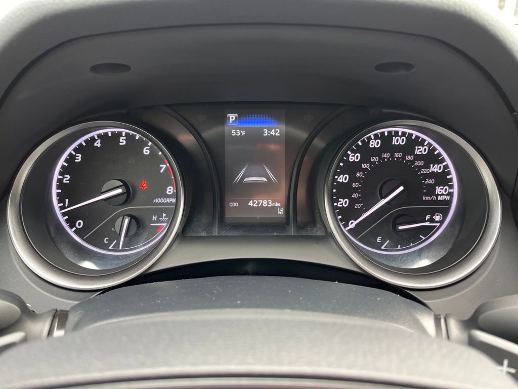 Used 2023 Toyota Camry SE image 18