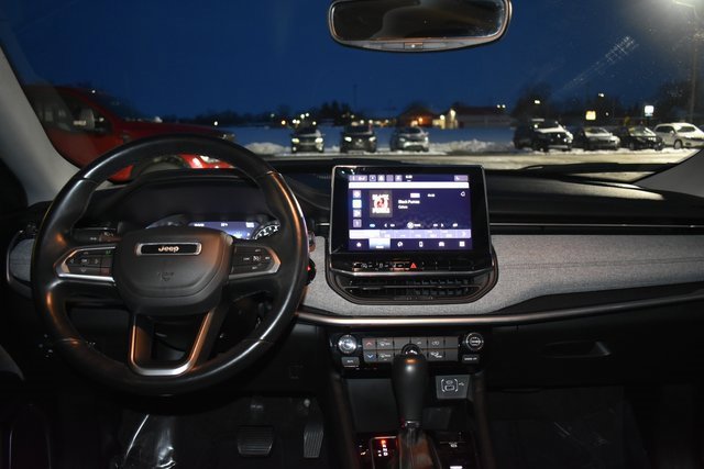 Used 2022 Jeep Compass Latitude w/ Sun and Sound Group image 36