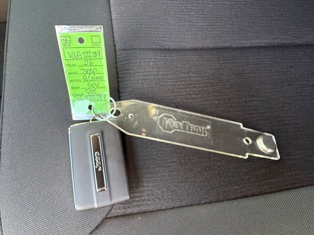 New 2026 Jeep Grand Cherokee Laredo image 37