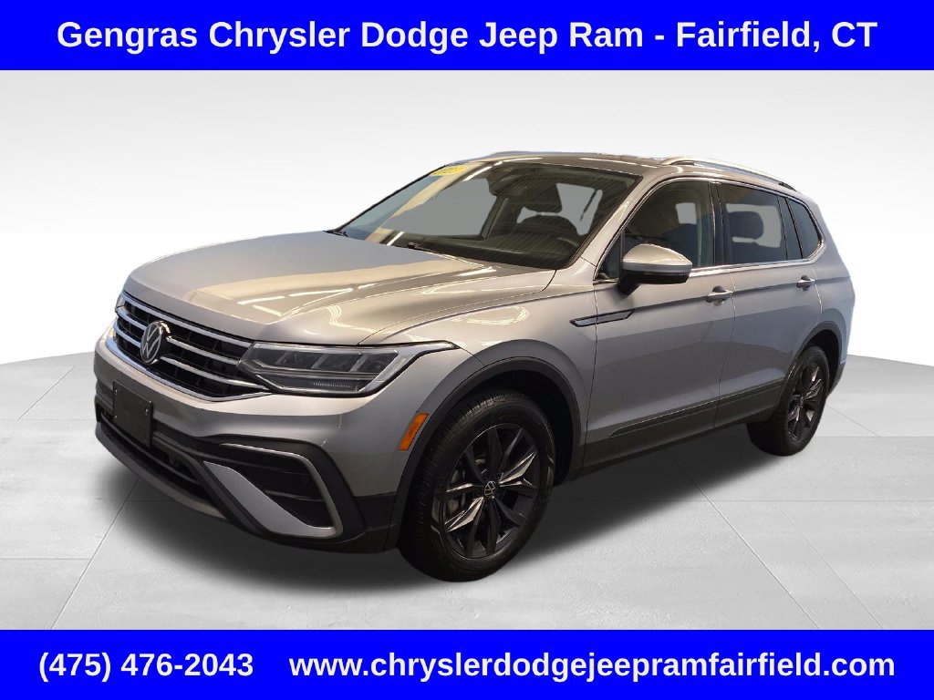 Used 2023 Volkswagen Tiguan SE AWD/4WD image 3