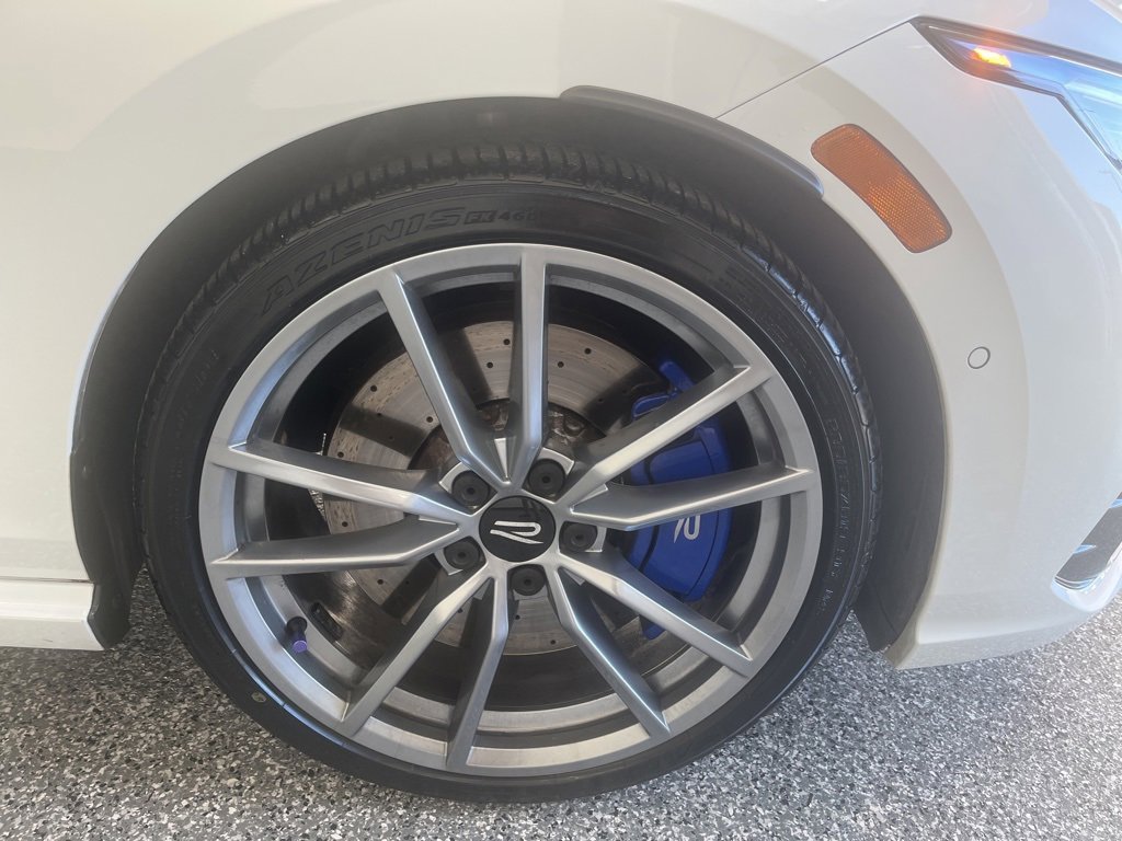 Certified 2024 Volkswagen Golf R w/ MDO Package image 11