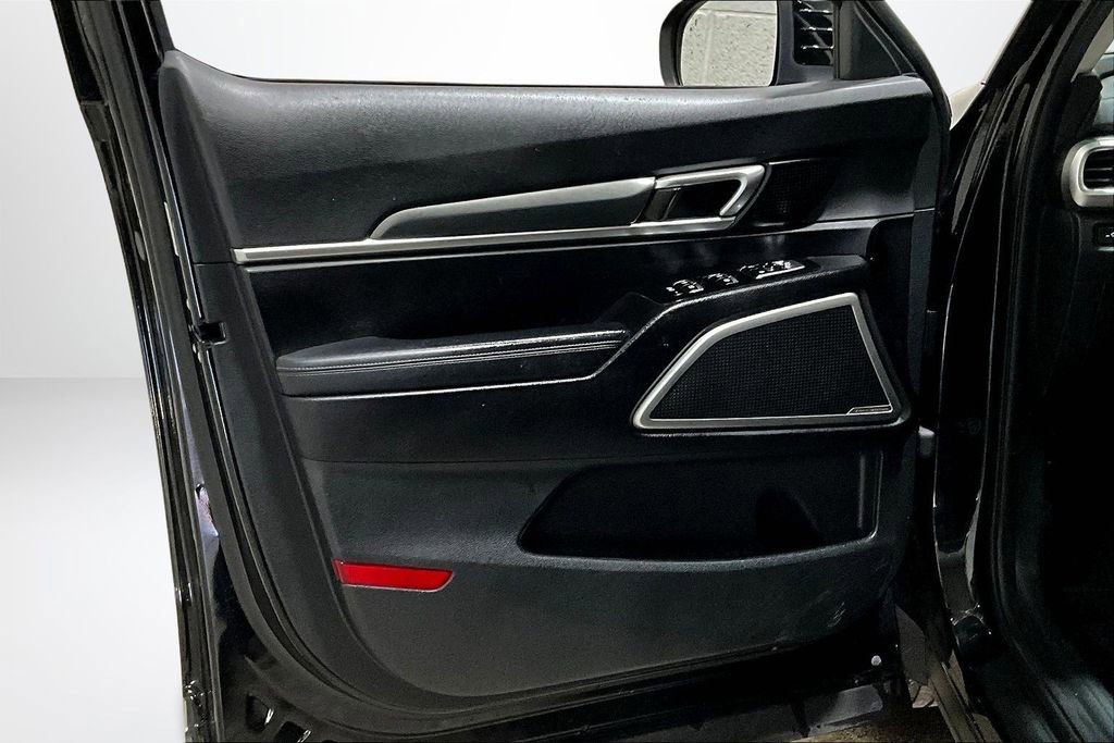 Used 2021 Kia Telluride LX image 20