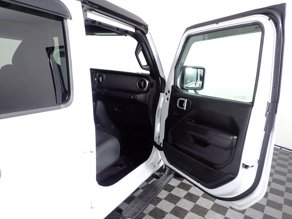 Used 2023 Jeep Wrangler Unlimited Sport AWD/4WD image 32