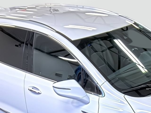 Used 2022 Buick Enclave Essence FWD image 16
