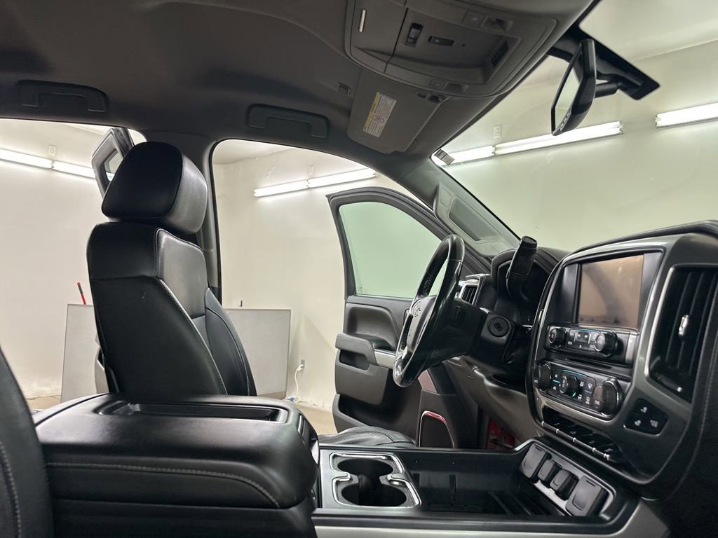 Used 2015 Chevrolet Silverado 2500 LTZ w/ Snow Plow Prep Package AWD/4WD image 22