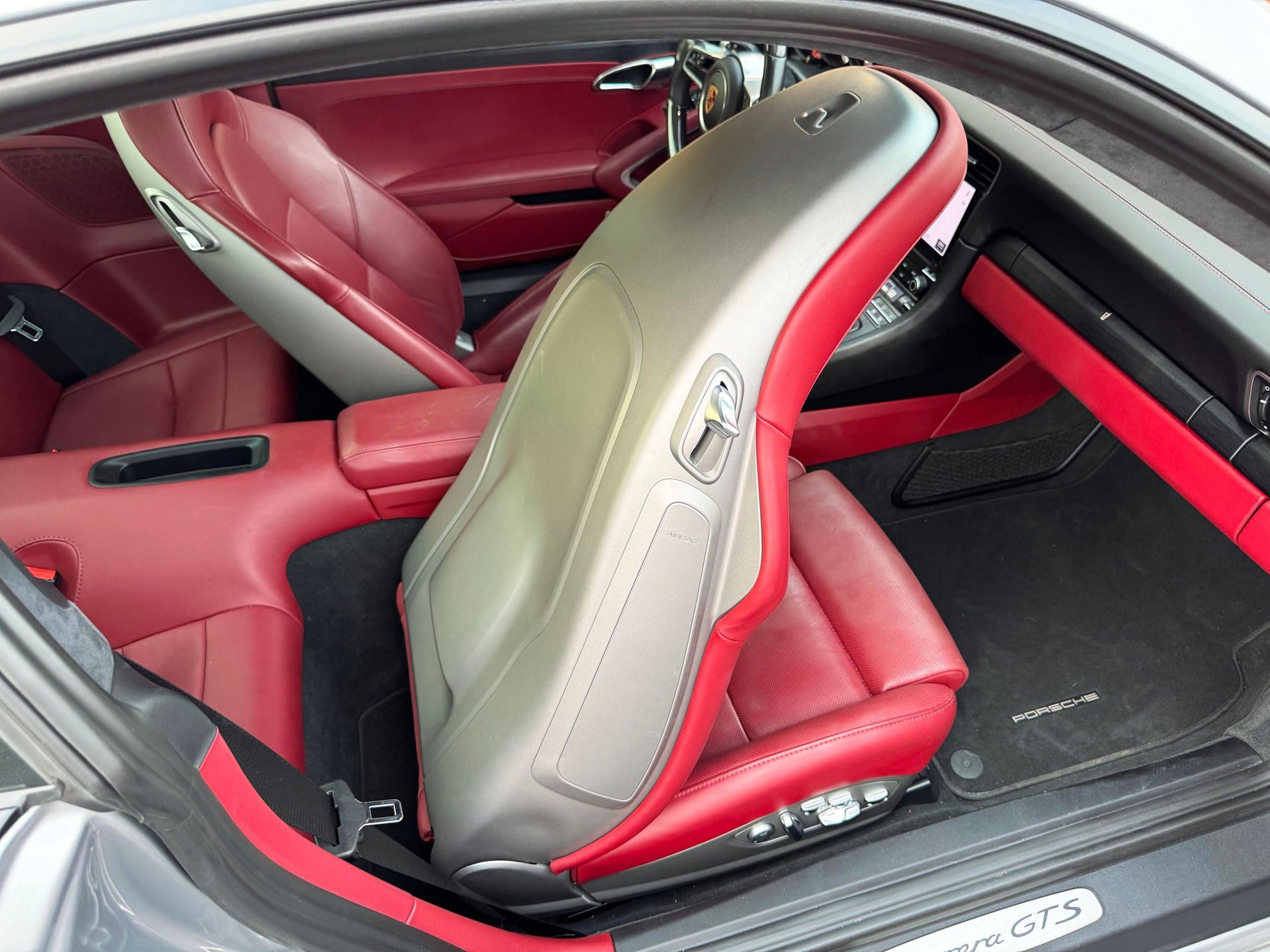 Used 2018 Porsche 911 GT3 RS image 38