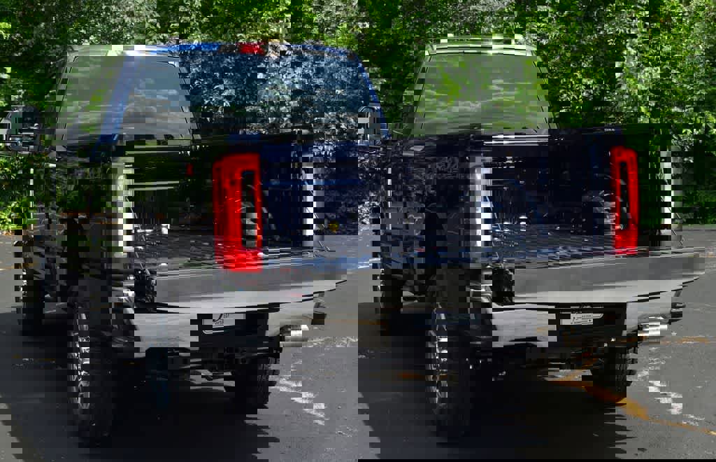 New 2025 Ford F250 XLT w/ F-250 >10K GVWR Package image 13