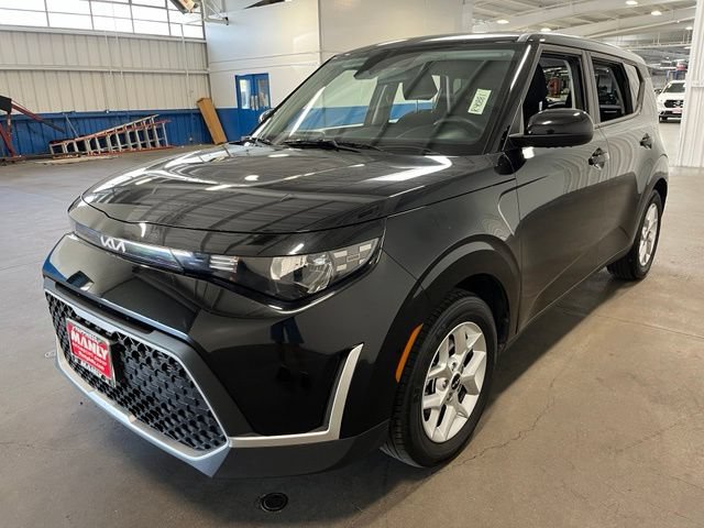 Used 2024 Kia Soul LX w/ Option Group 015 FWD image 7