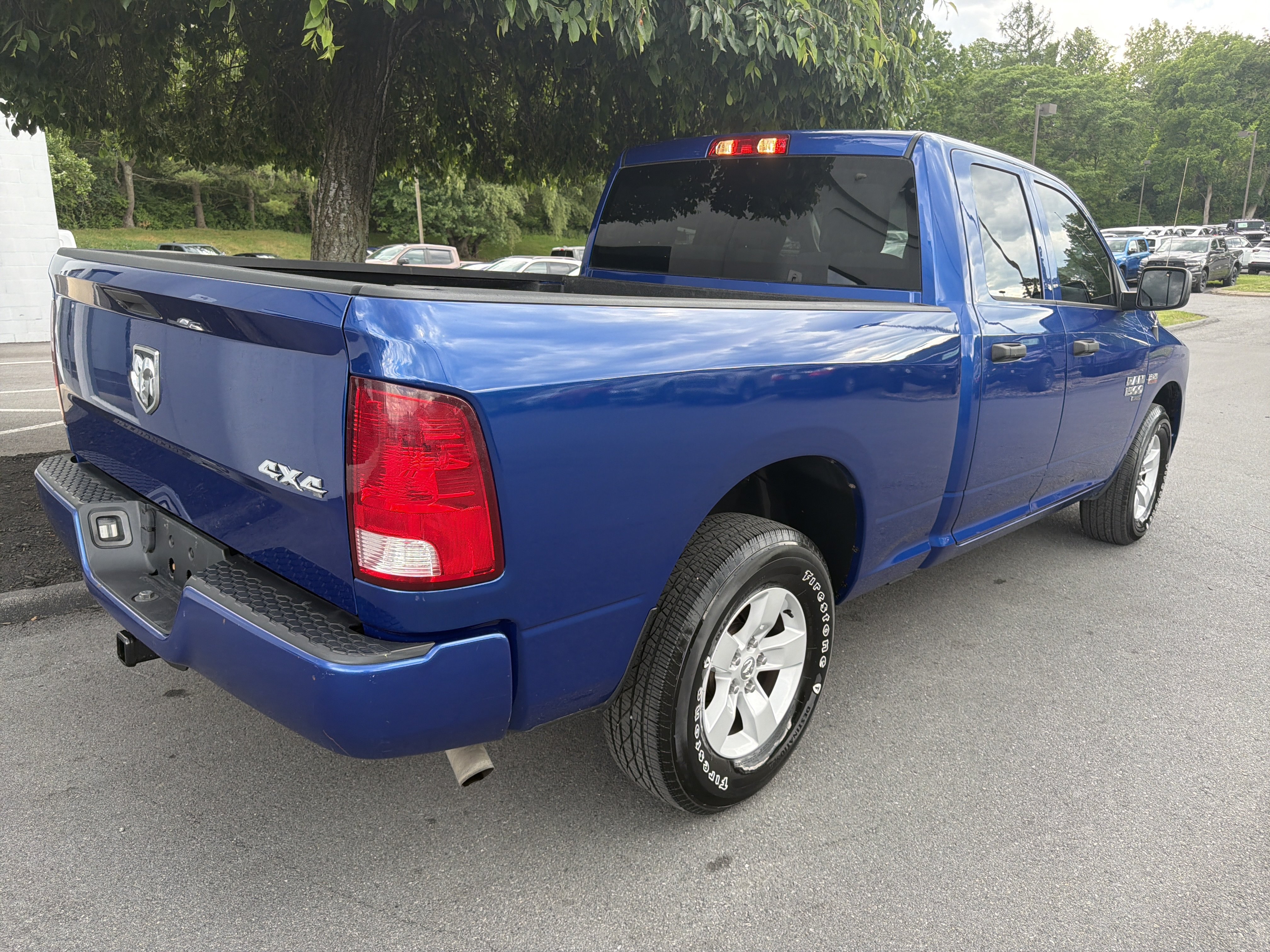 Used 2019 RAM 1500 Express AWD/4WD image 3