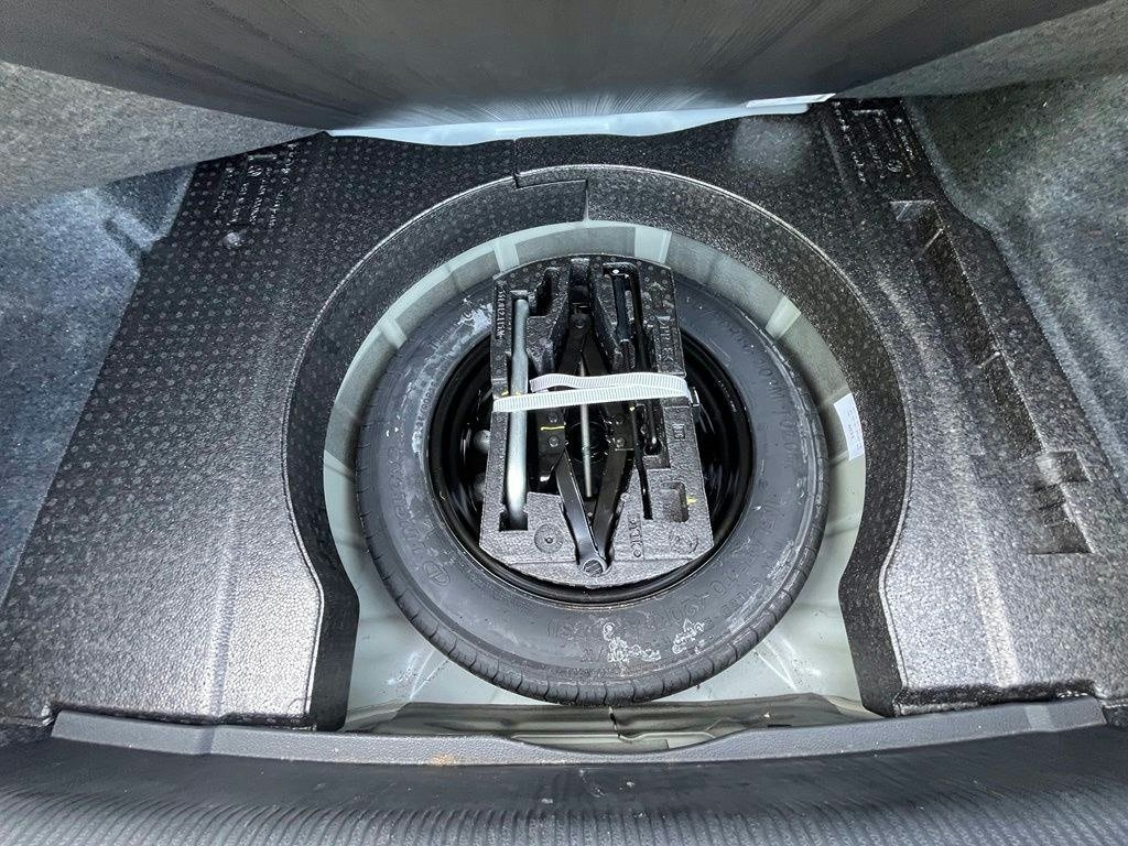 Certified 2020 Volkswagen Passat 2.0T R-Line FWD image 31