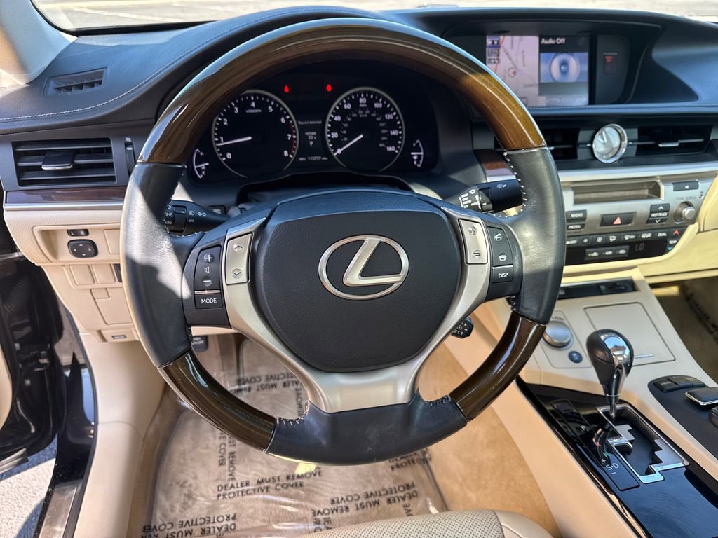 Used 2013 Lexus ES 350 w/ Luxury Pkg FWD image 14
