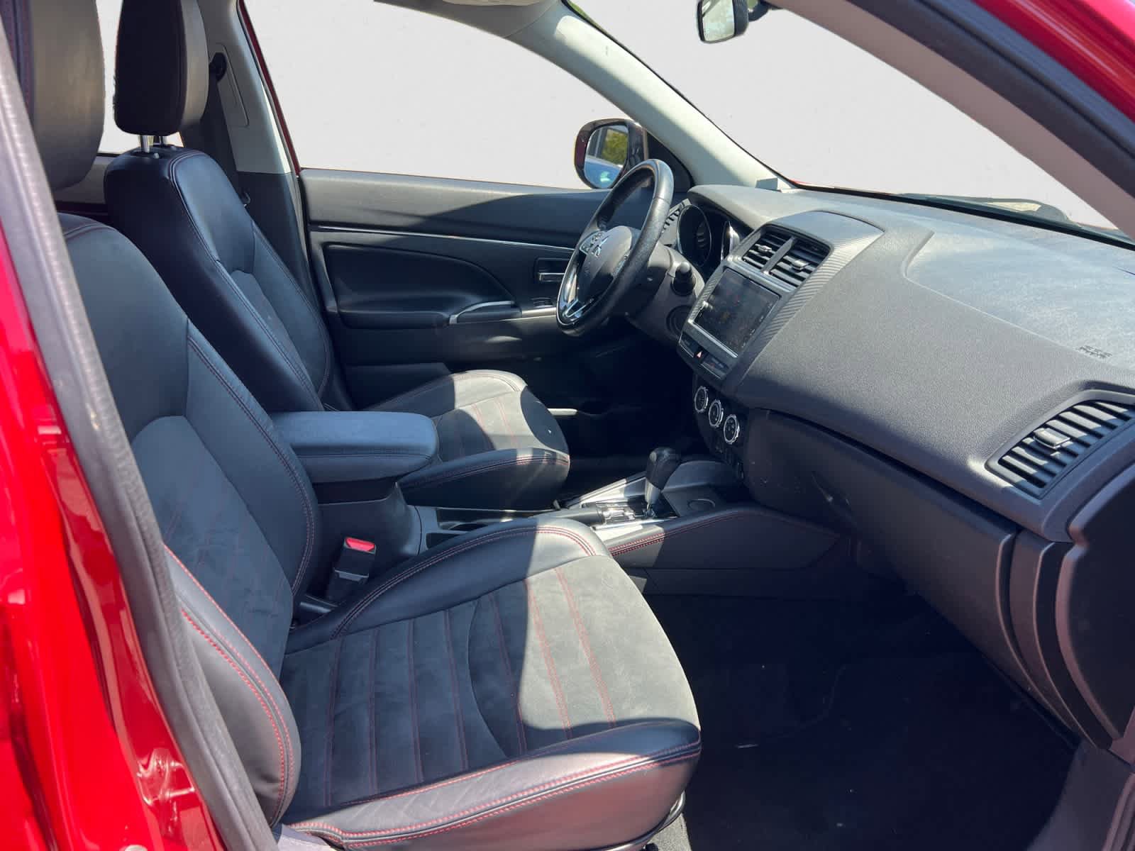 Used 2018 Mitsubishi Outlander Sport SE FWD image 15