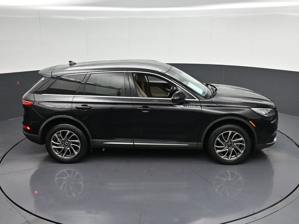 Used 2021 Lincoln Corsair AWD w/ Equipment Group 101A image 22