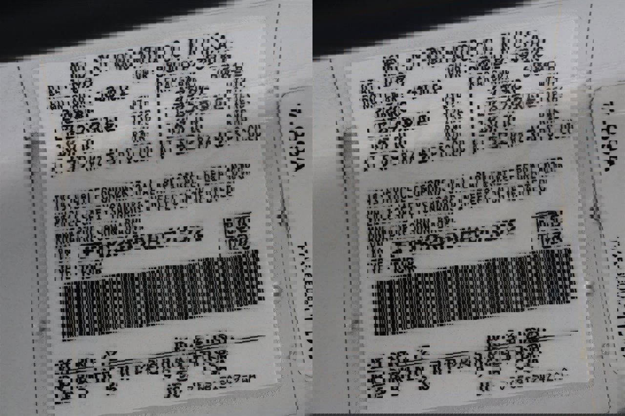 Used 1997 Ford F250 XLT image 65