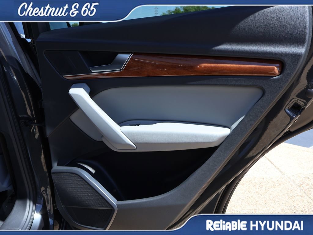 Used 2021 Audi Q5 2.0T Premium image 12