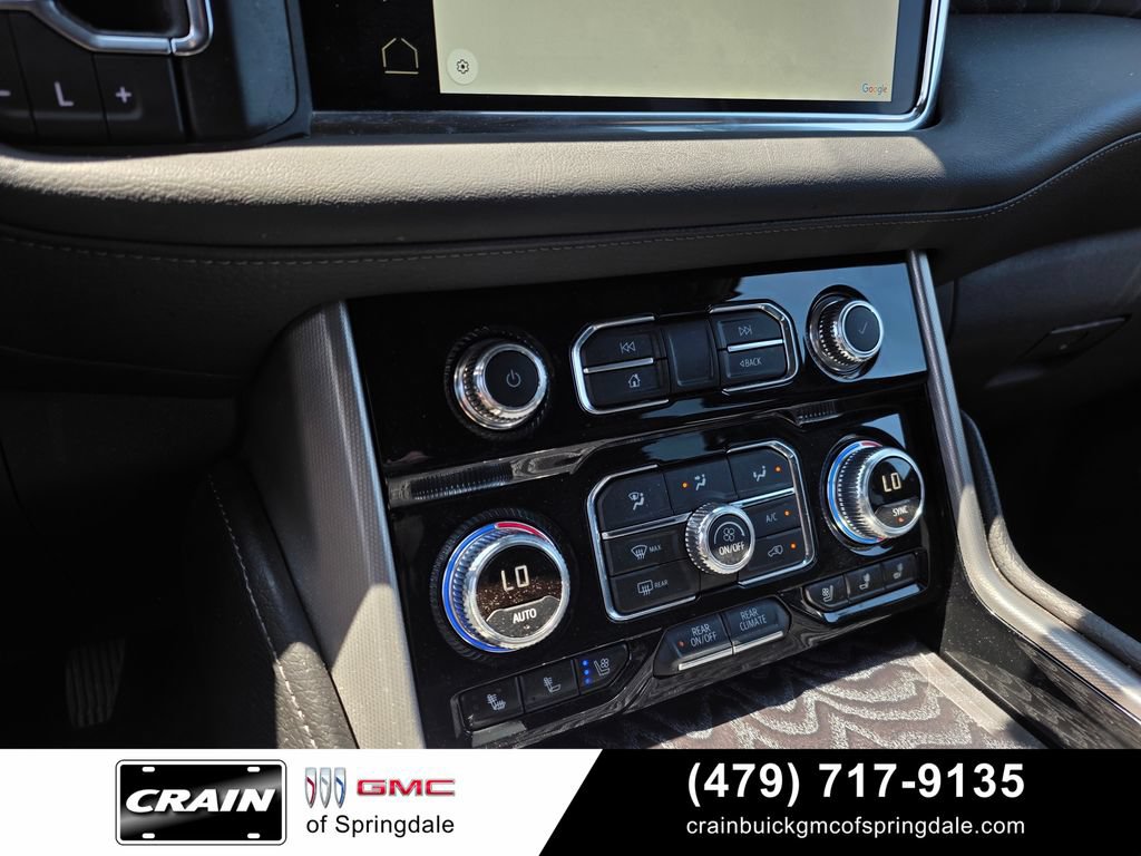 Used 2024 GMC Yukon Denali AWD/4WD image 18