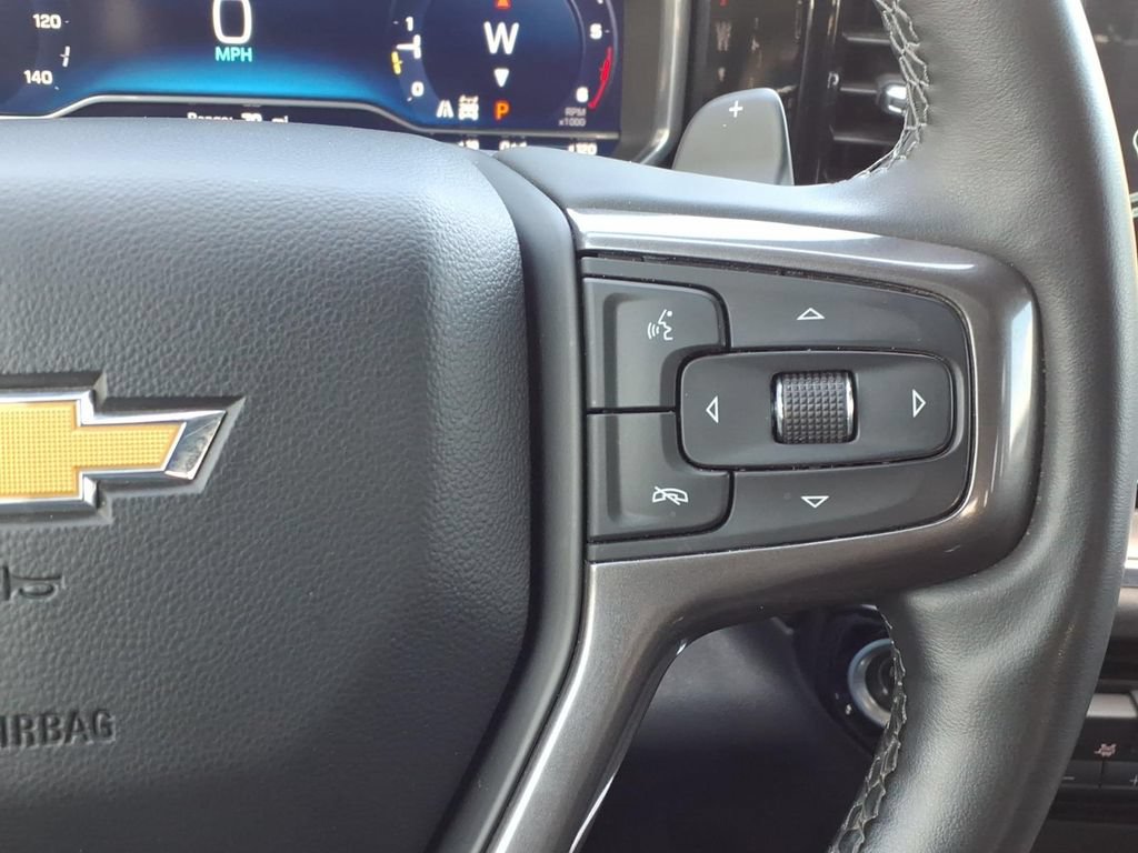 Used 2024 Chevrolet Silverado 1500 High Country w/ Technology Package AWD/4WD image 33