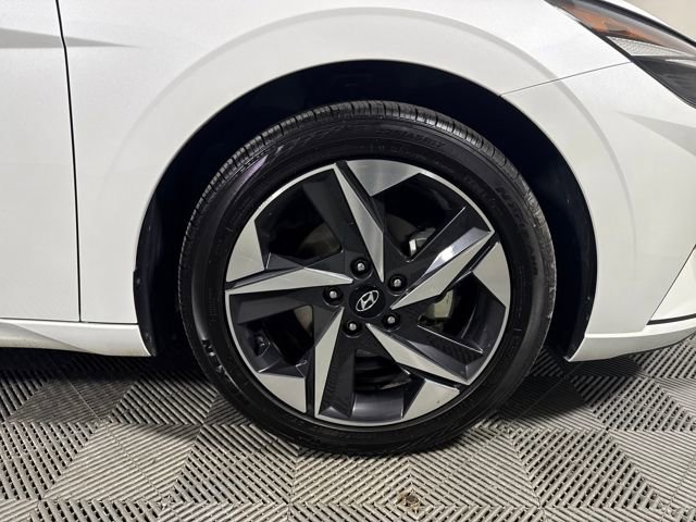 Used 2023 Hyundai Elantra SEL w/ Convenience Package image 11