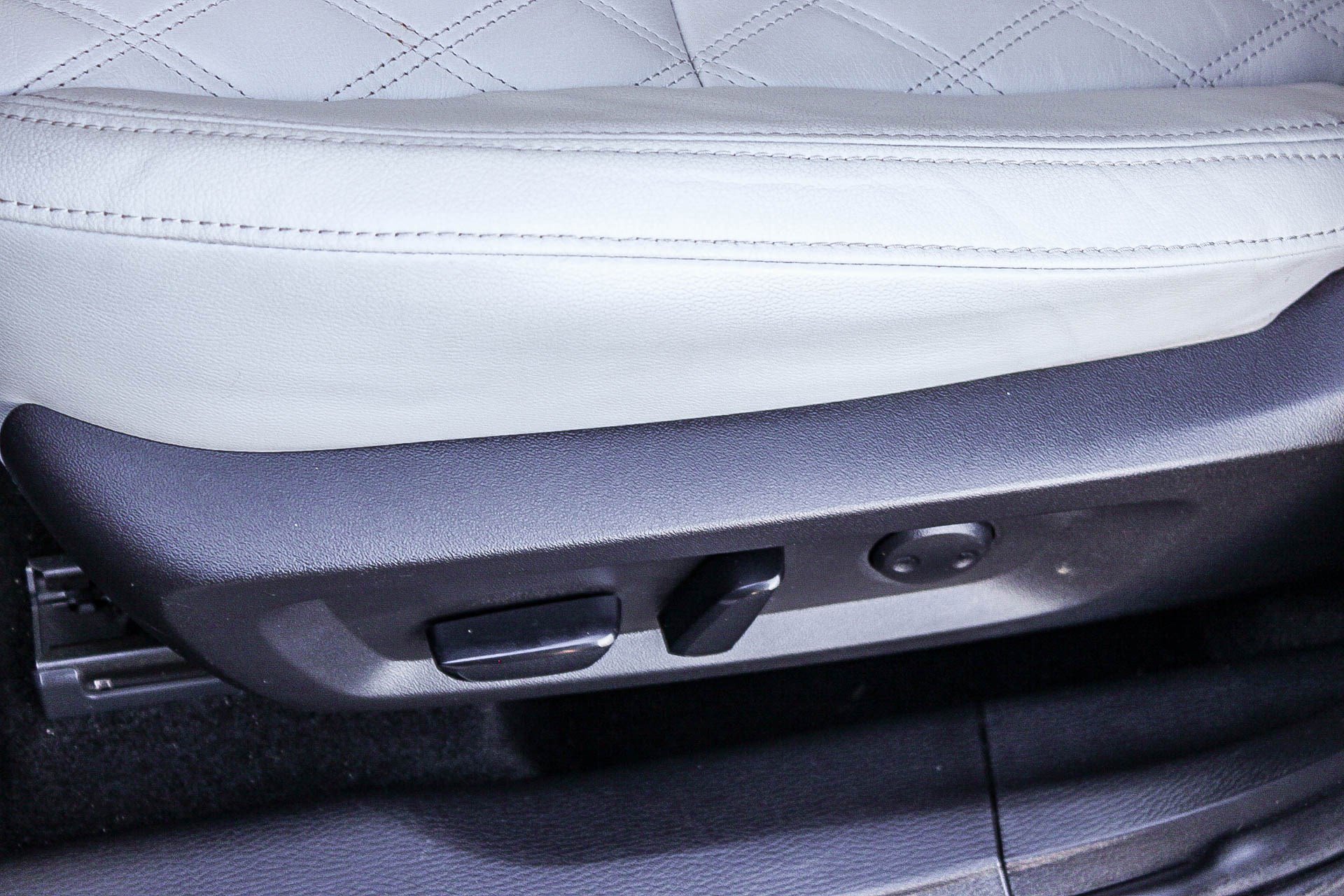 Used 2022 Mitsubishi Outlander SEL image 22