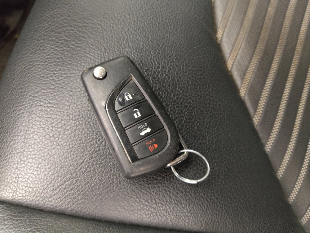 Used 2023 Toyota Camry SE FWD image 32