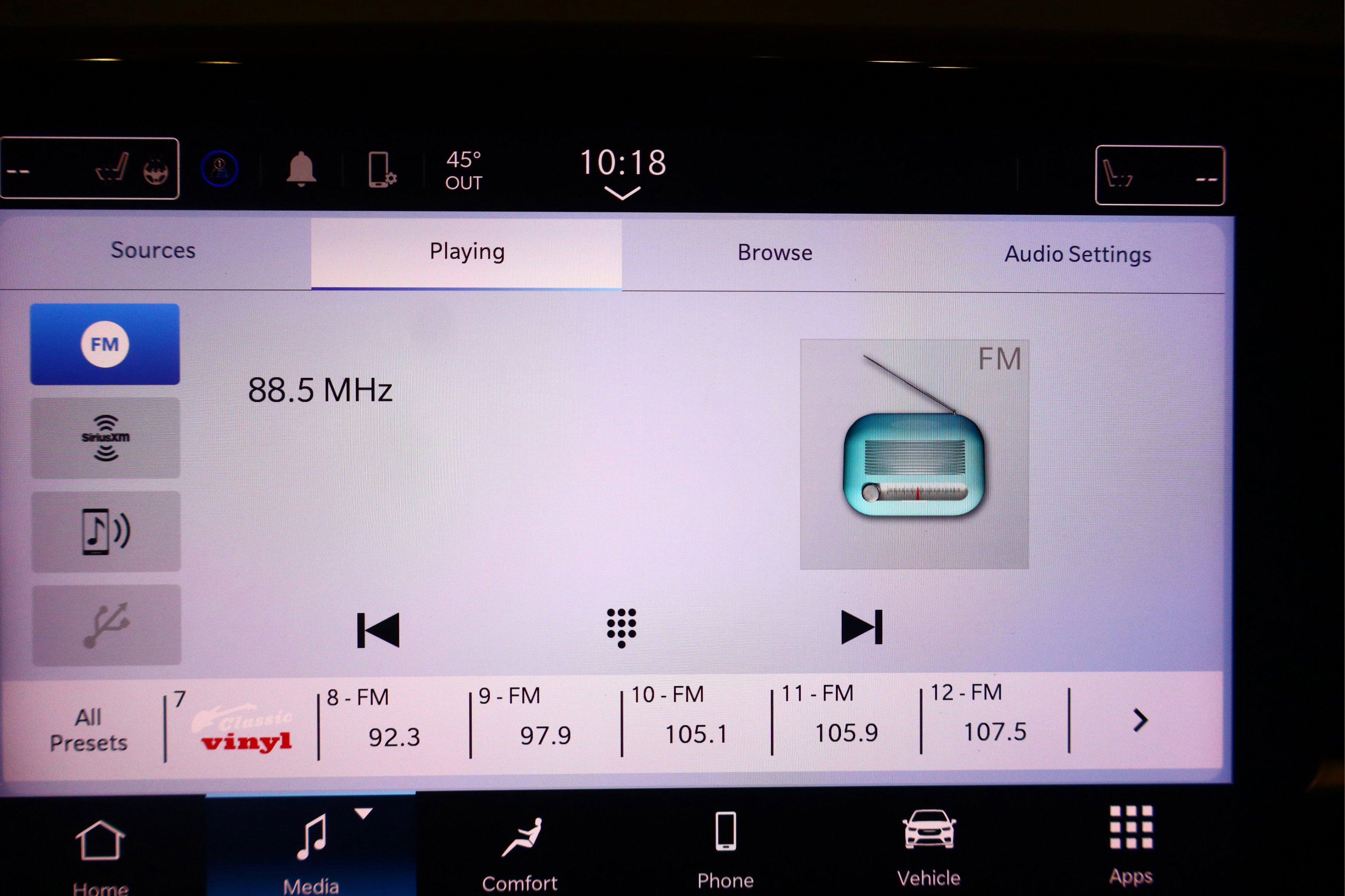 Used 2024 Chrysler Pacifica Touring-L image 32