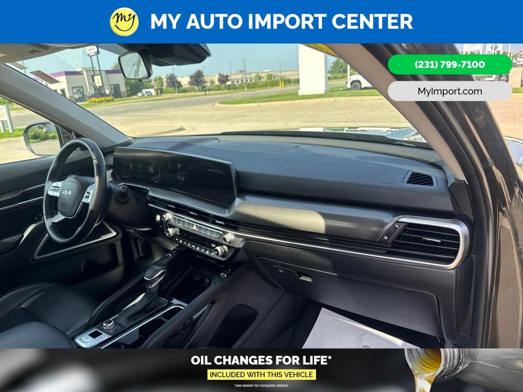 Used 2025 Kia Telluride S AWD/4WD image 32