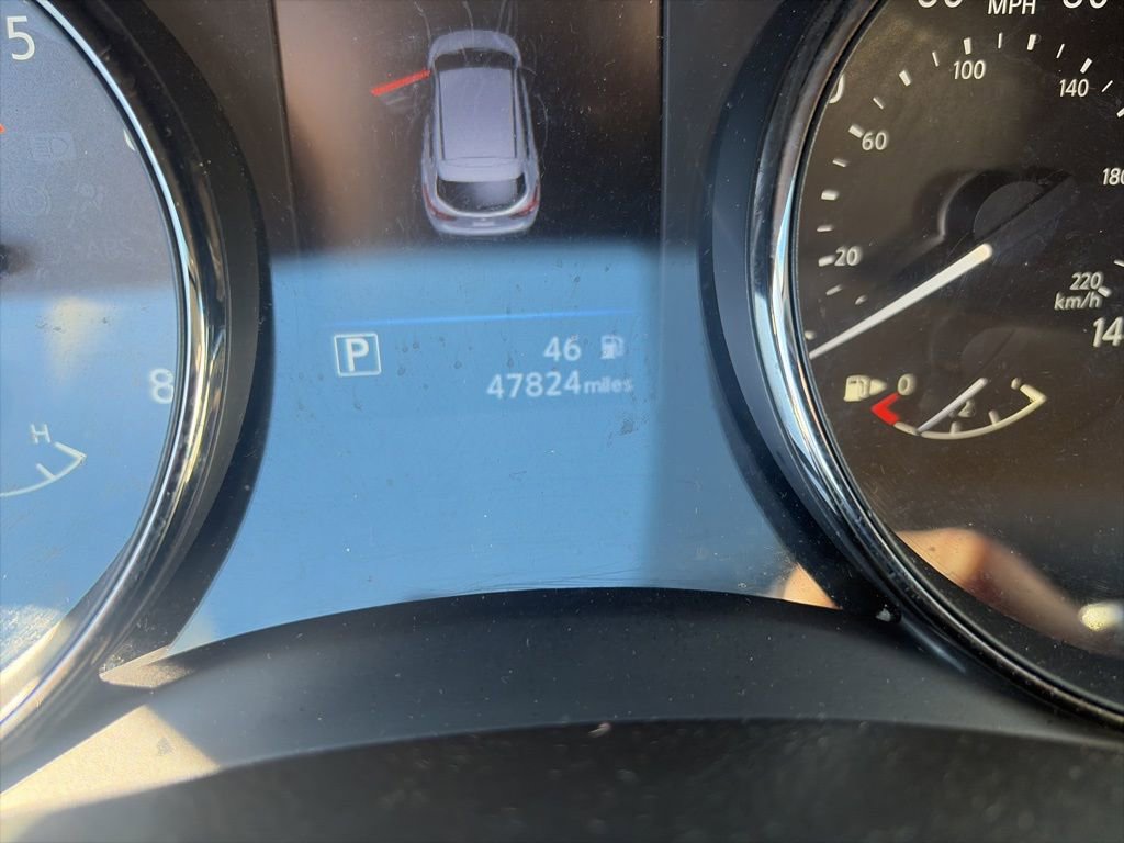 Used 2020 Nissan Rogue Sport S image 16