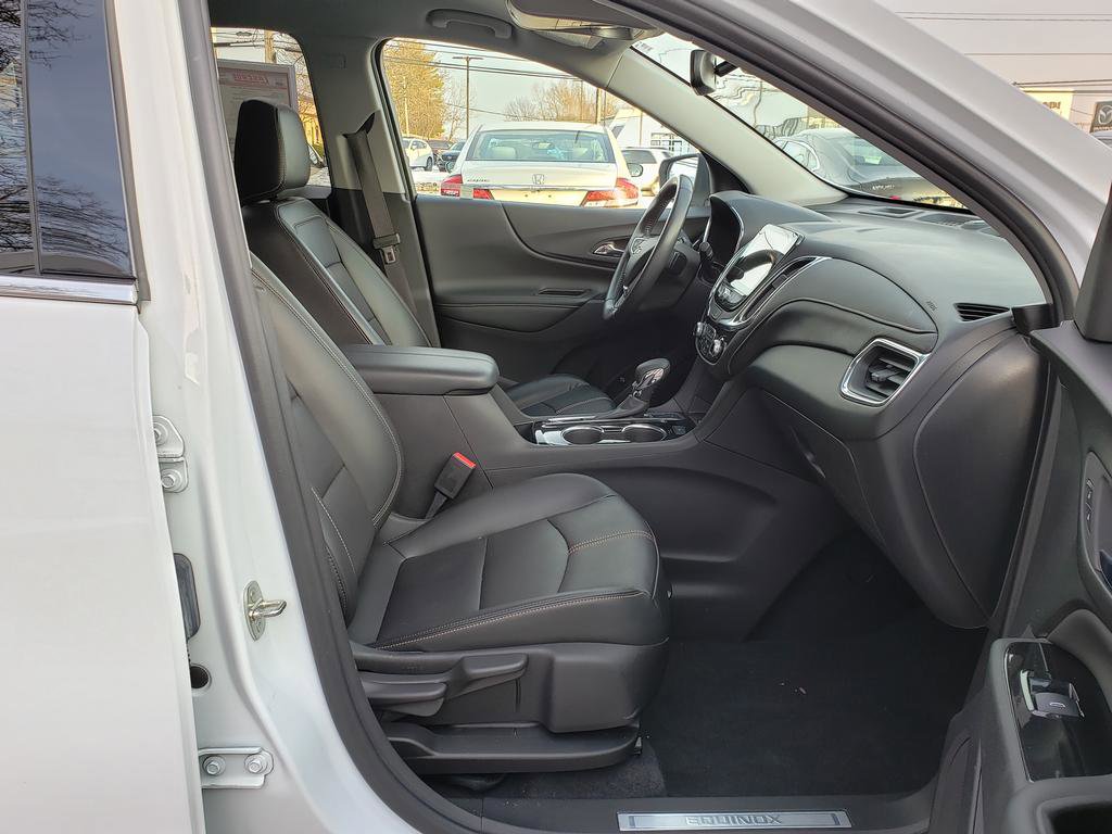 Used 2022 Chevrolet Equinox Premier w/ LPO, Floor Liner Package AWD/4WD image 17