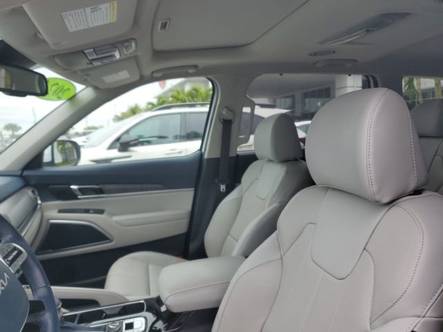 Certified 2024 Kia Telluride EX image 16