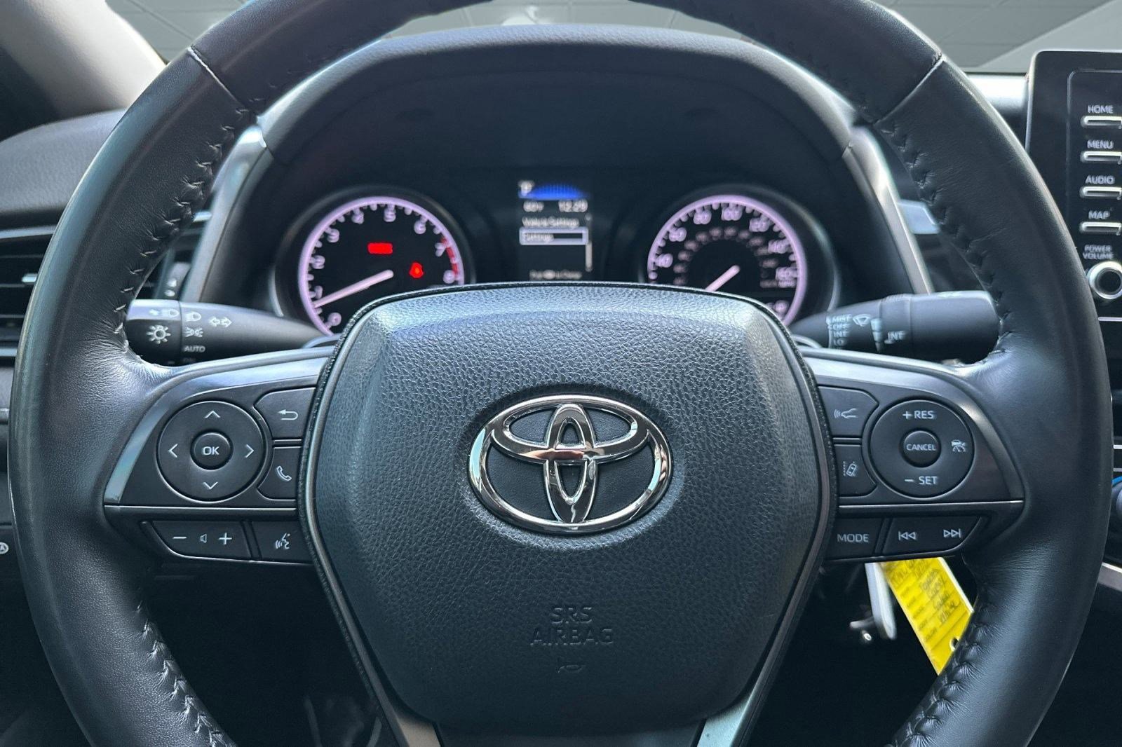 Used 2022 Toyota Camry SE image 16