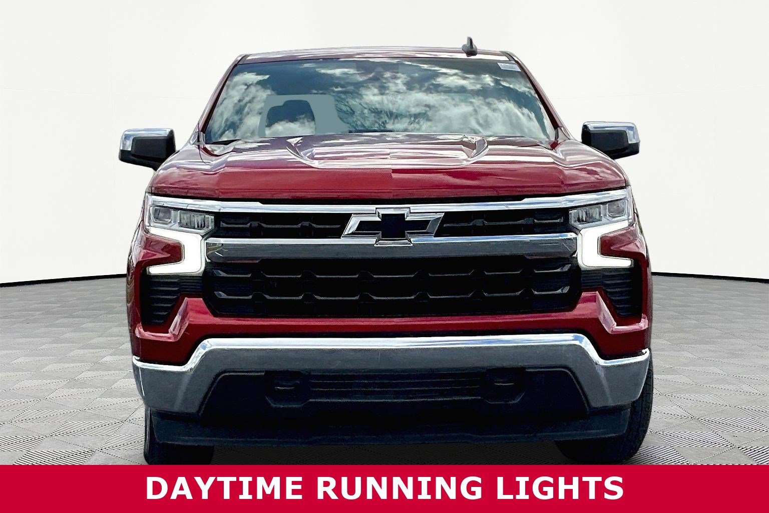 Used 2023 Chevrolet Silverado 1500 LT image 2