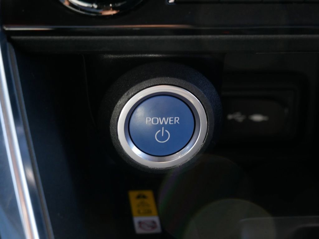 Used 2021 Toyota Venza LE w/ Carpet Mat Package (TMS) AWD/4WD image 21