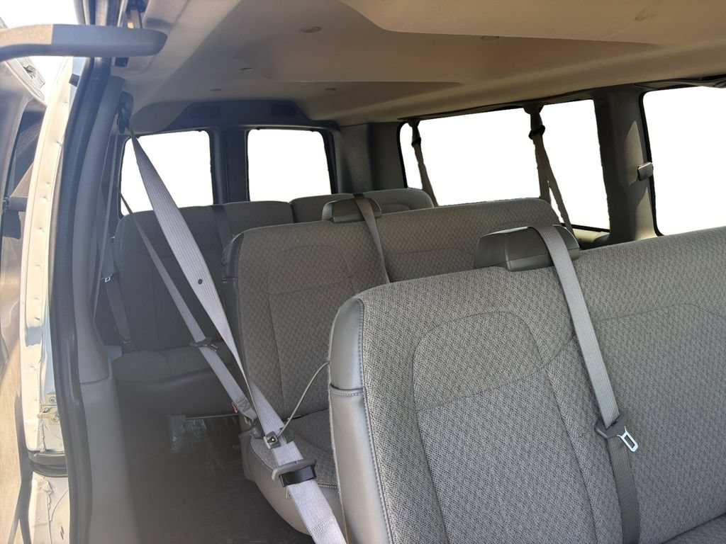 Certified 2025 Chevrolet Express 3500 LT w/ LT Preferred Equipment Group RWD image 16