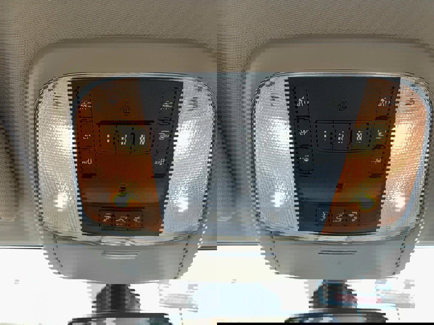 Used 2020 Jeep Grand Cherokee Limited w/ Luxury Group II image 19