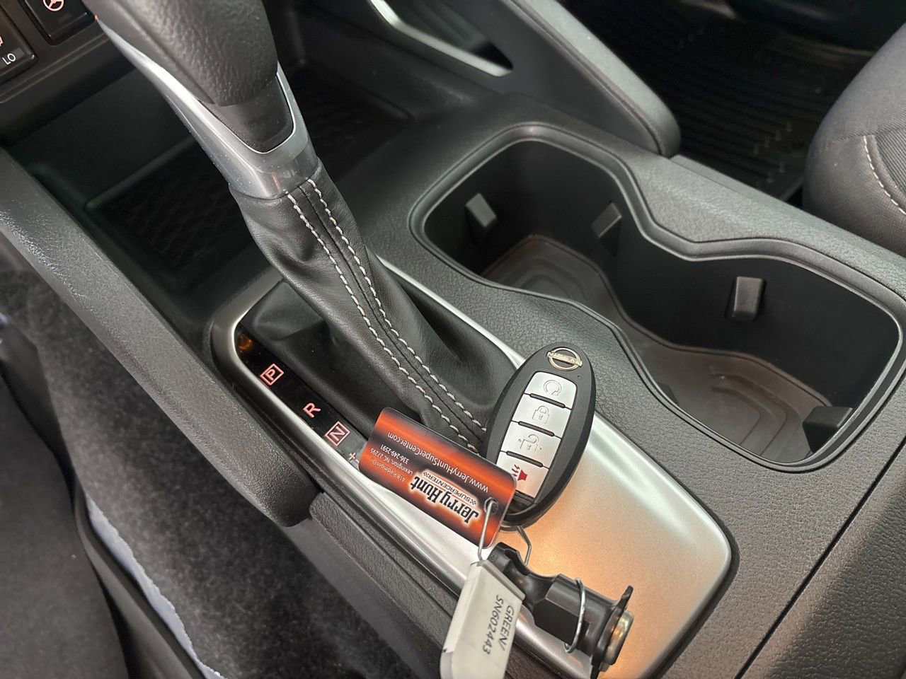 Used 2025 Nissan Frontier SV w/ SV Convenience Package image 18