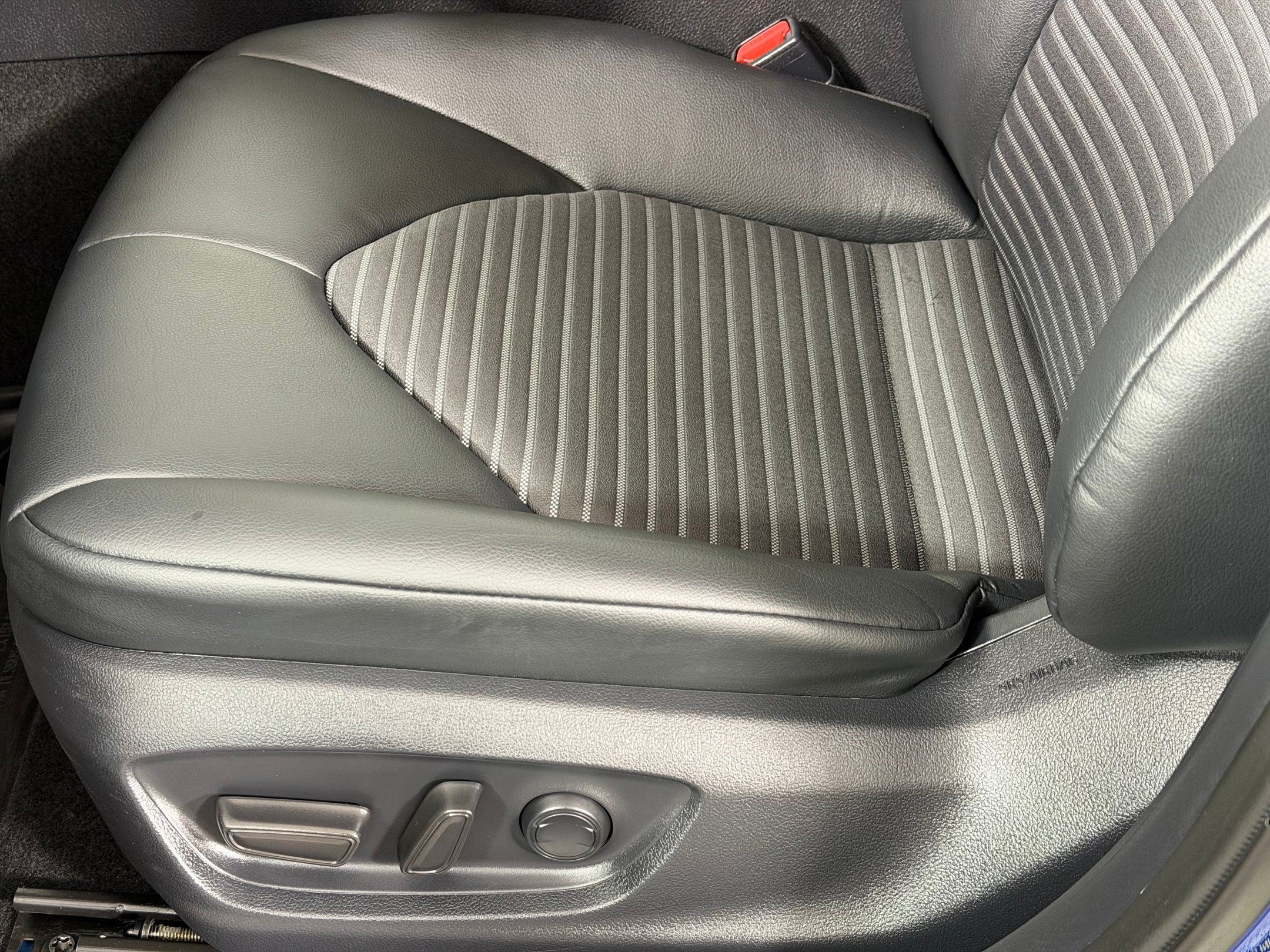 Used 2024 Toyota Camry SE FWD image 15