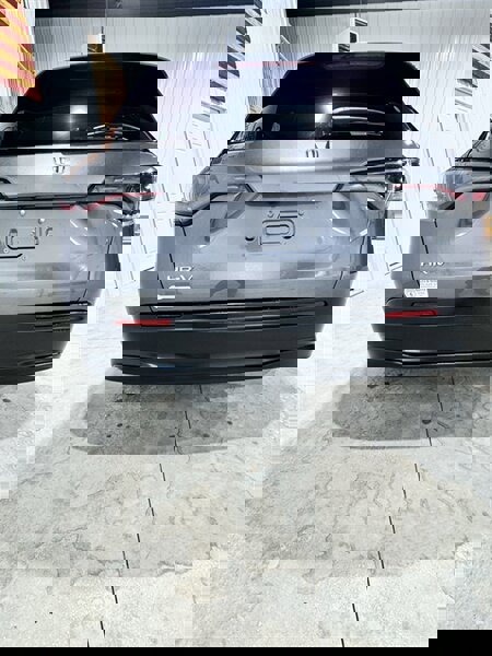 Used 2023 Honda HR-V LX image 5